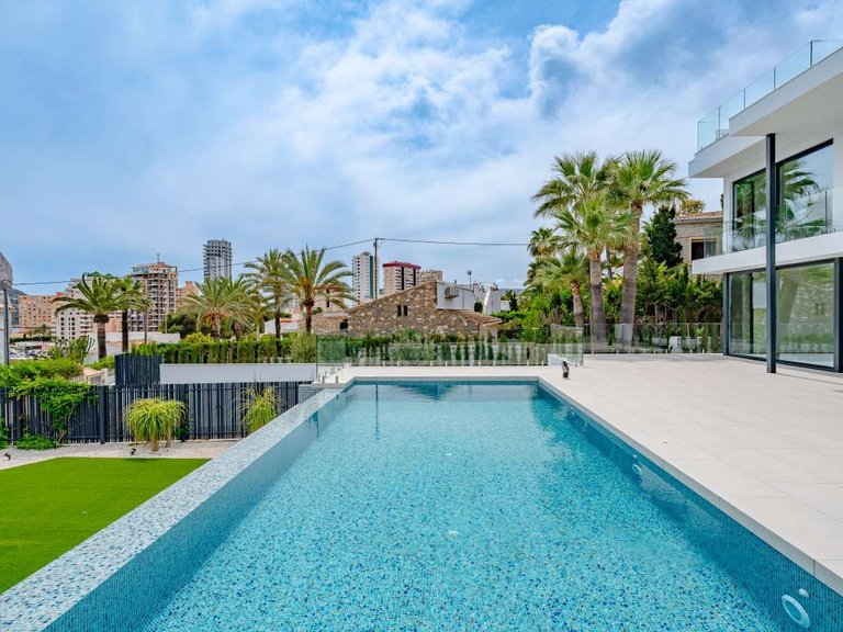 Villa for Sale in Playa de Fossa-Levante, Calpe, Alicante 21