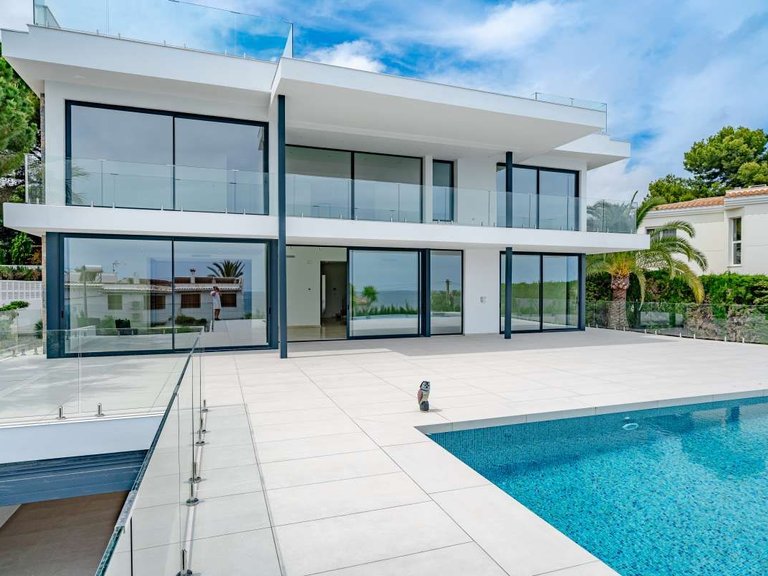 Villa for Sale in Playa de Fossa-Levante, Calpe, Alicante 22