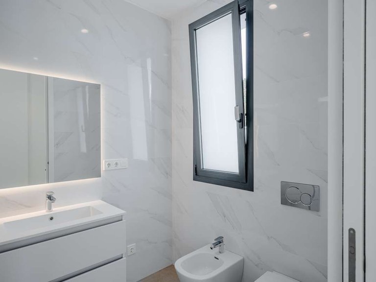 Villa for Sale in Playa de Fossa-Levante, Calpe, Alicante 32
