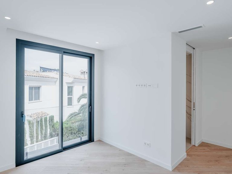 Villa for Sale in Playa de Fossa-Levante, Calpe, Alicante 39