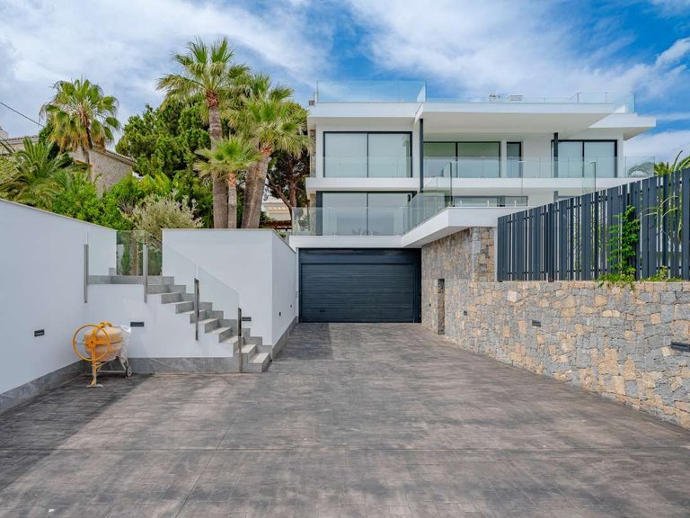 Villa for Sale in Playa de Fossa-Levante, Calpe, Alicante 5