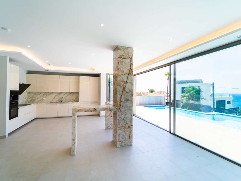 Villa for Sale in Manzanera, Calpe, Alicante 2