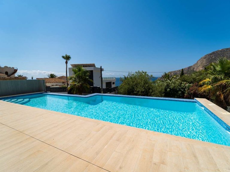 Villa for Sale in Manzanera, Calpe, Alicante 3