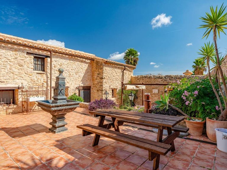 Villa for Sale in Benissa pueblo, Benissa, Alicante 25