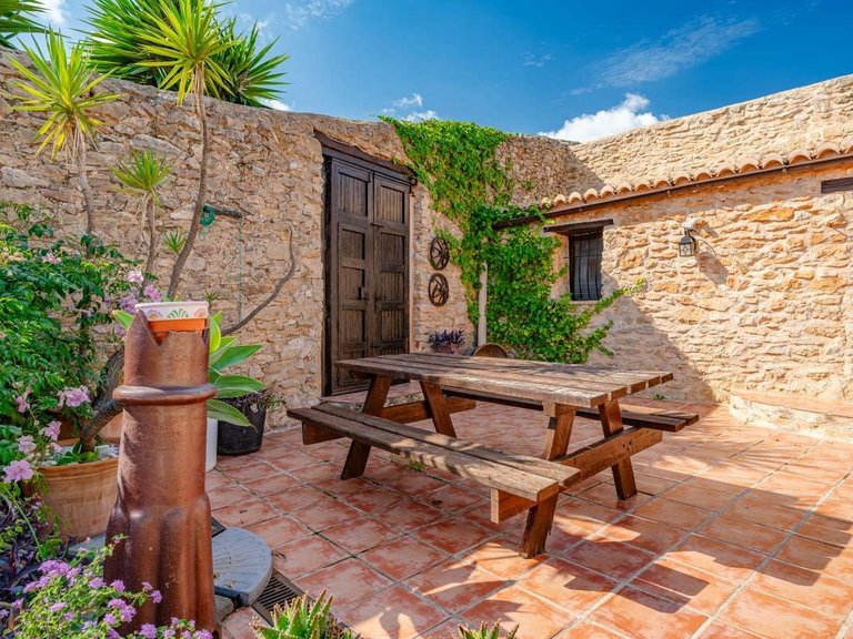 Villa for Sale in Benissa pueblo, Benissa, Alicante 31