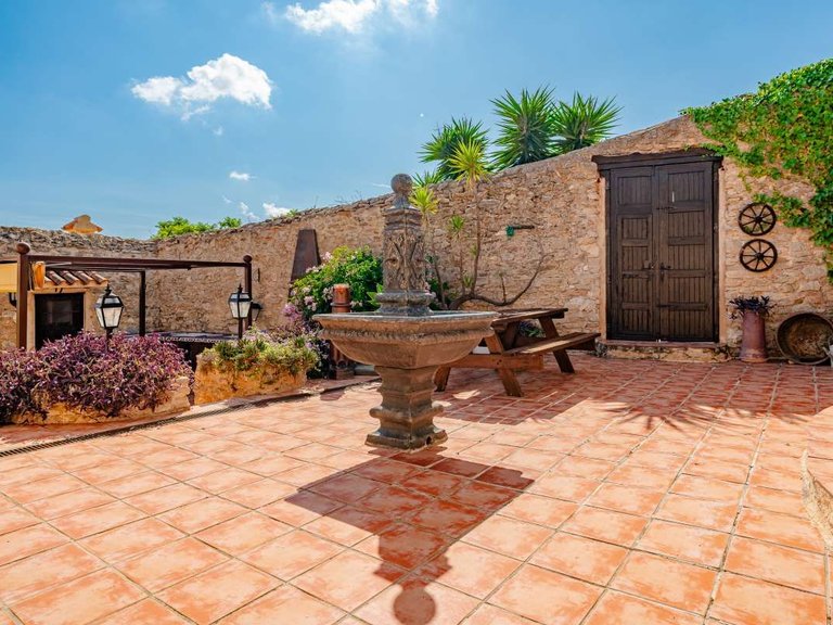 Villa for Sale in Benissa pueblo, Benissa, Alicante 33