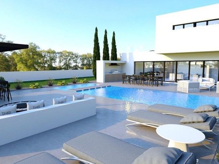 Villa for Sale in Colonia Madrid, Benidorm, Alicante 5