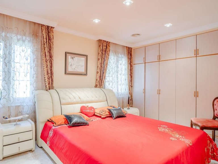 Villa for Sale in Maryvilla, Calpe, Alicante 10