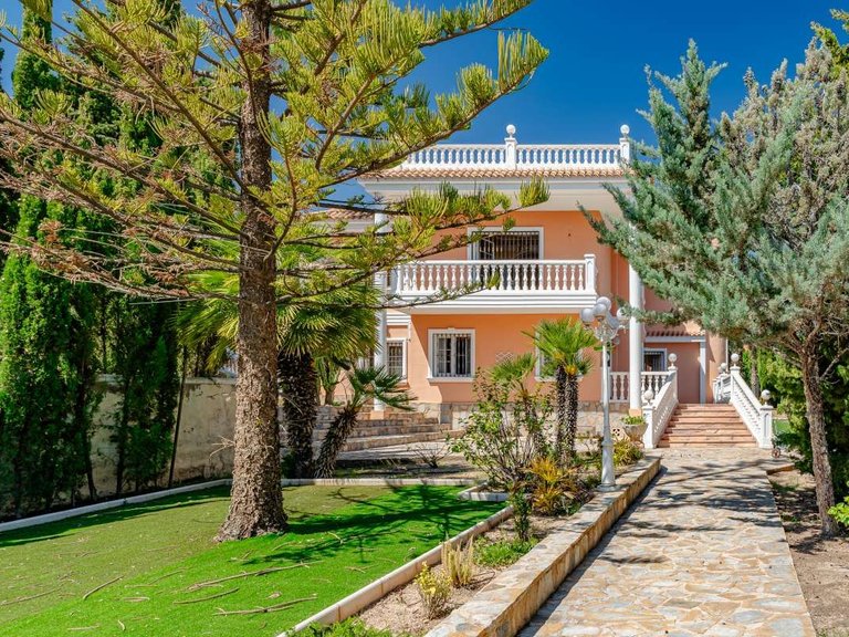 Villa for Sale in Maryvilla, Calpe, Alicante 16
