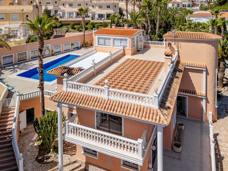 Villa for Sale in Maryvilla, Calpe, Alicante 20