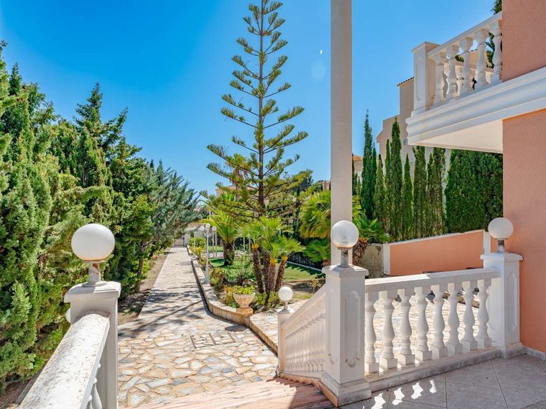 Villa for Sale in Maryvilla, Calpe, Alicante 27
