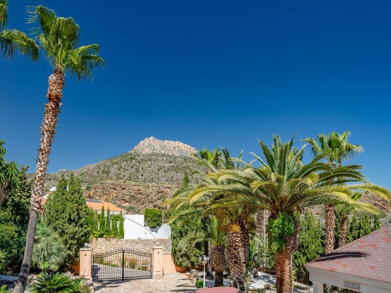 Villa for Sale in Maryvilla, Calpe, Alicante 40