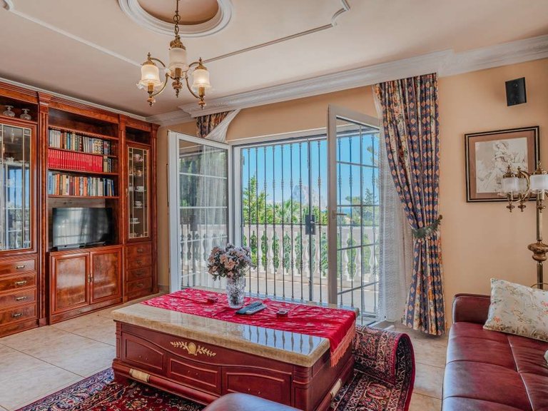 Villa for Sale in Maryvilla, Calpe, Alicante 9