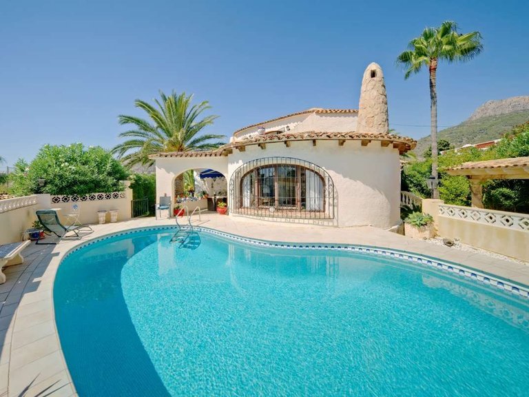Villa for Sale in Manzanera, Calpe, Alicante 1