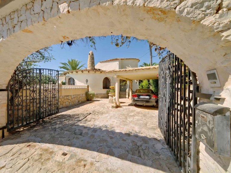 Villa for Sale in Manzanera, Calpe, Alicante 7