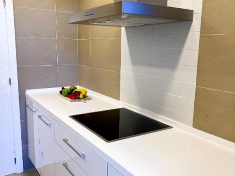 Apartment for Sale in Centro, Benidorm, Alicante 16