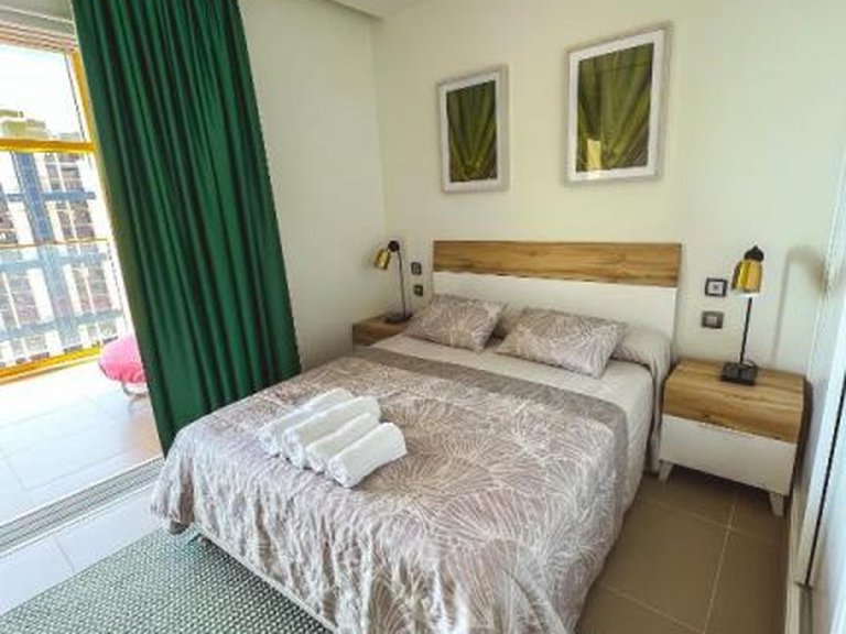 Apartment for Sale in Centro, Benidorm, Alicante 19