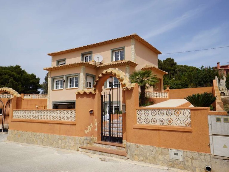 Villa for Sale in Calpe, Alicante 1