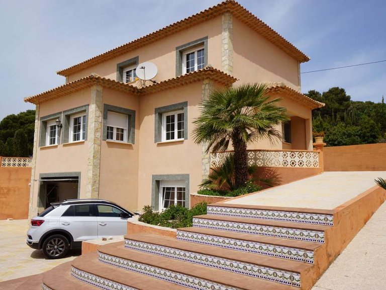 Villa for Sale in Calpe, Alicante 2