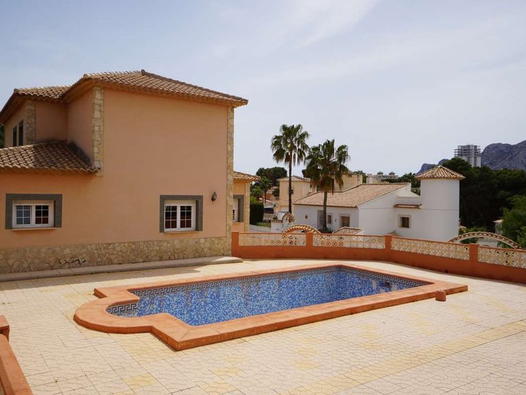 Villa for Sale in Calpe, Alicante 32