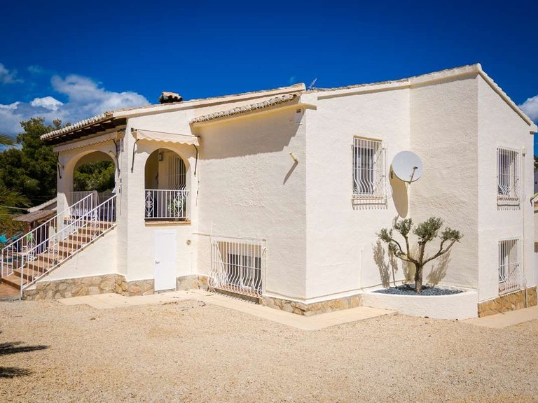 Villa for Sale in Pla del mar, Moraira, Alicante 10