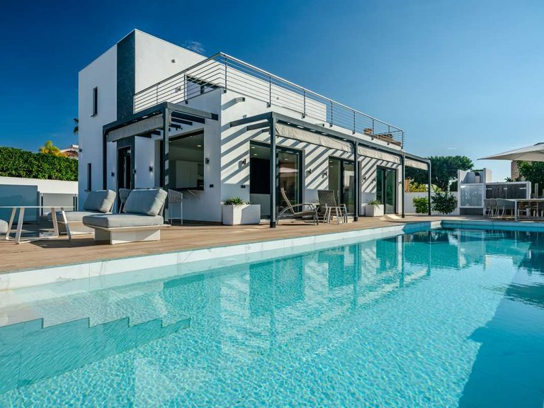 Villa for Sale in Calpe, Alicante 1