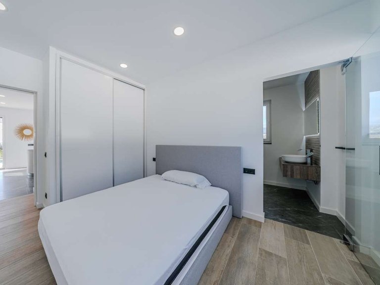 Villa for Sale in Calpe, Alicante 11