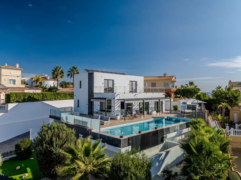 Villa for Sale in Calpe, Alicante 28