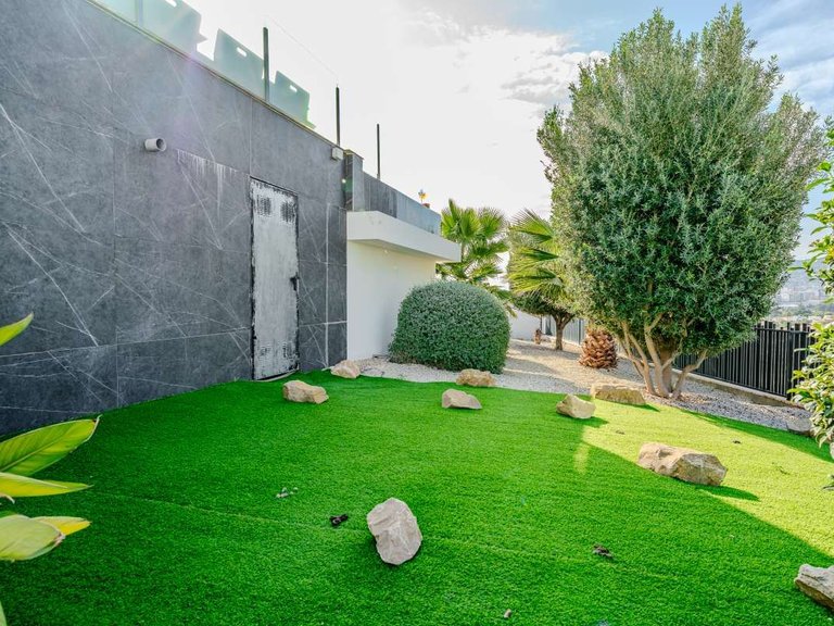 Villa for Sale in Calpe, Alicante 36