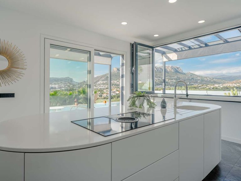 Villa for Sale in Calpe, Alicante 4