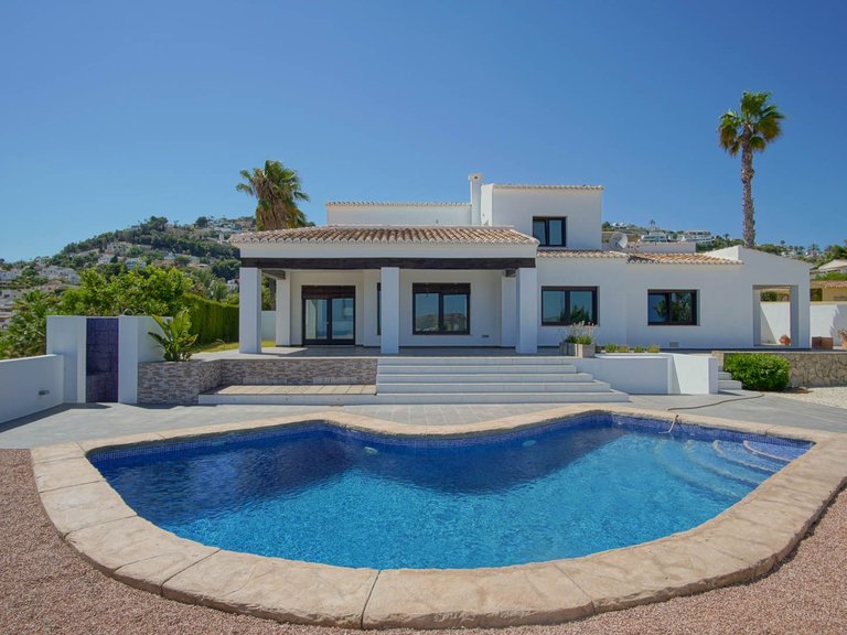 Villa for Sale in La sabatera, Moraira, Alicante 1