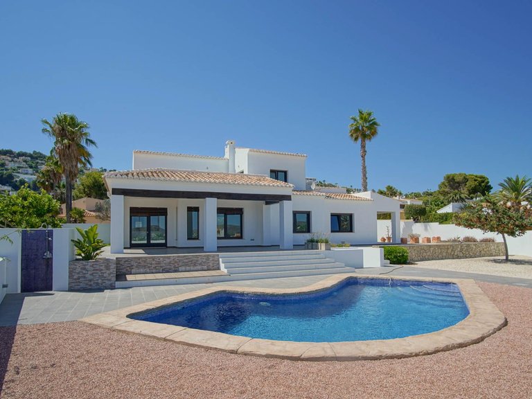 Villa for Sale in La sabatera, Moraira, Alicante 3