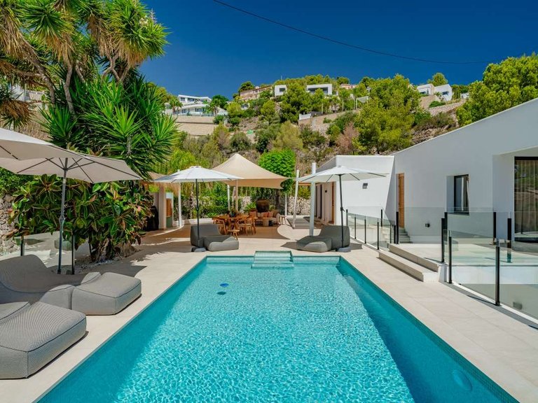 Villa for Sale in Pla del mar, Moraira, Alicante 1