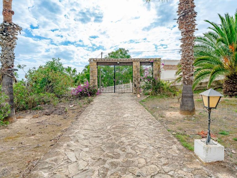 Villa for Sale in Benissa pueblo, Benissa, Alicante 4