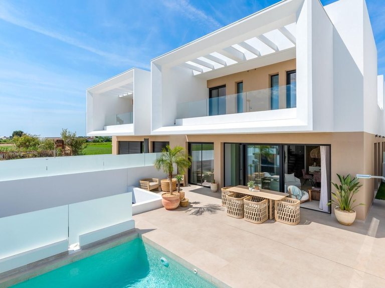 Town House for Sale in Comunidad valenciana, Dolores, Alicante 1