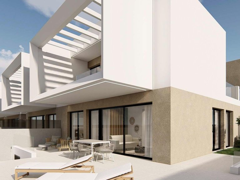 Town House for Sale in Comunidad valenciana, Dolores, Alicante 2