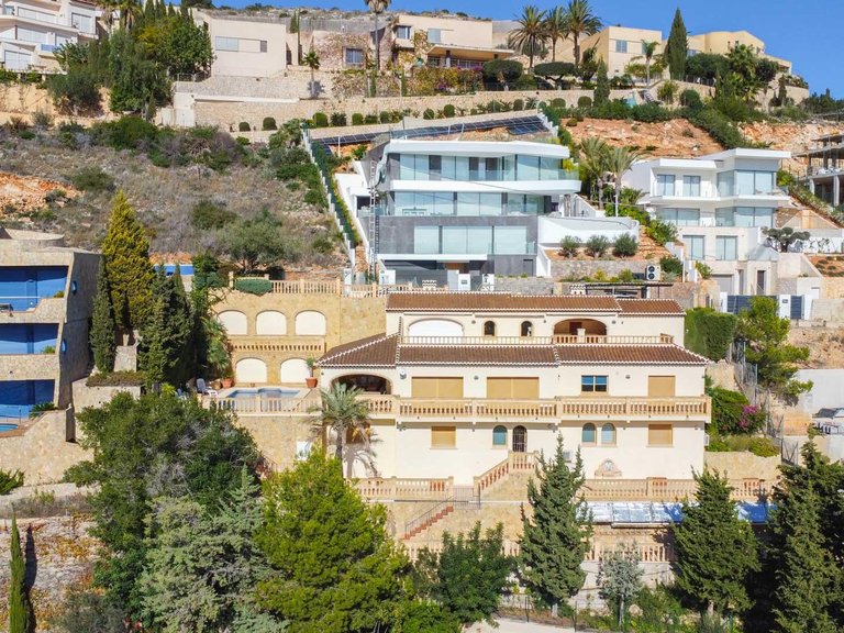 Villa for Sale in Puerto, Jávea - Xàbia, Alicante 2