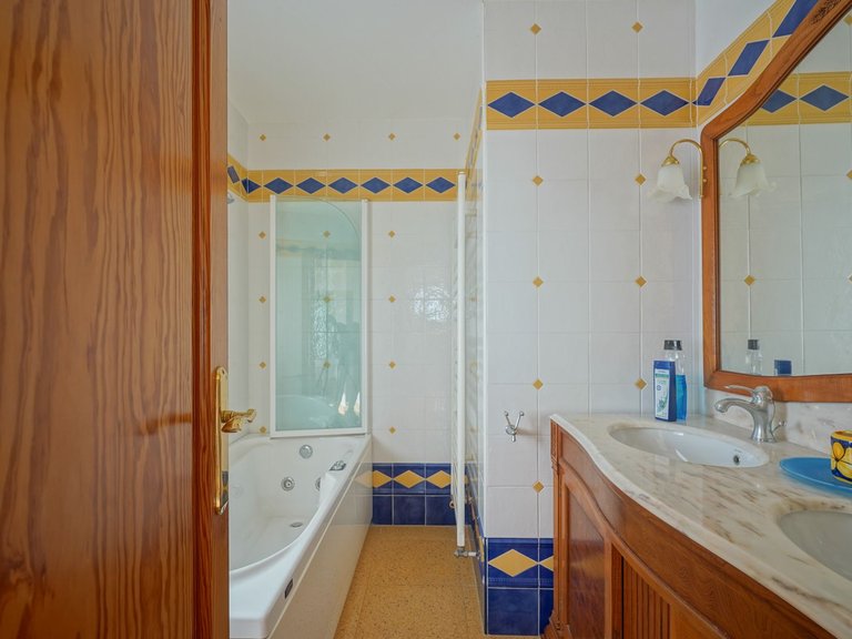 Villa for Sale in Puerto, Jávea - Xàbia, Alicante 24