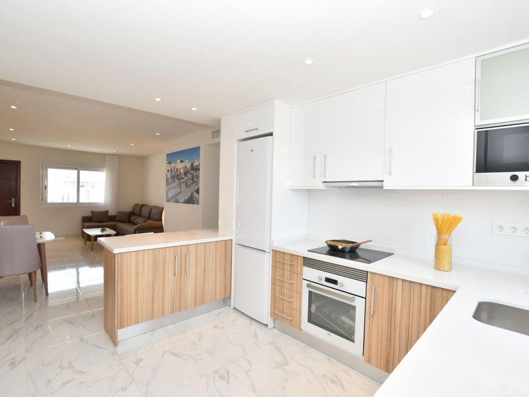 Villa for Sale in Residencial los flamencos, San Miguel De Salinas, Alicante 11