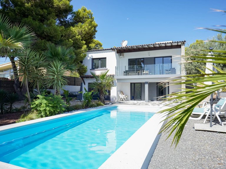 Villa for Sale in Benicolada, Calpe, Alicante 3