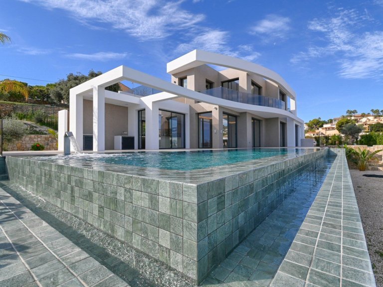 Villa for Sale in playa fustera, Benissa, Alicante 1