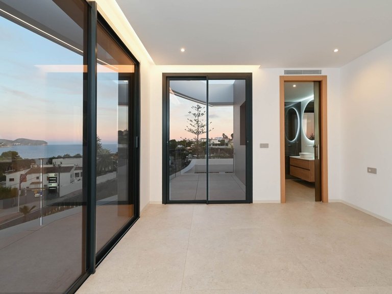 Villa for Sale in playa fustera, Benissa, Alicante 27