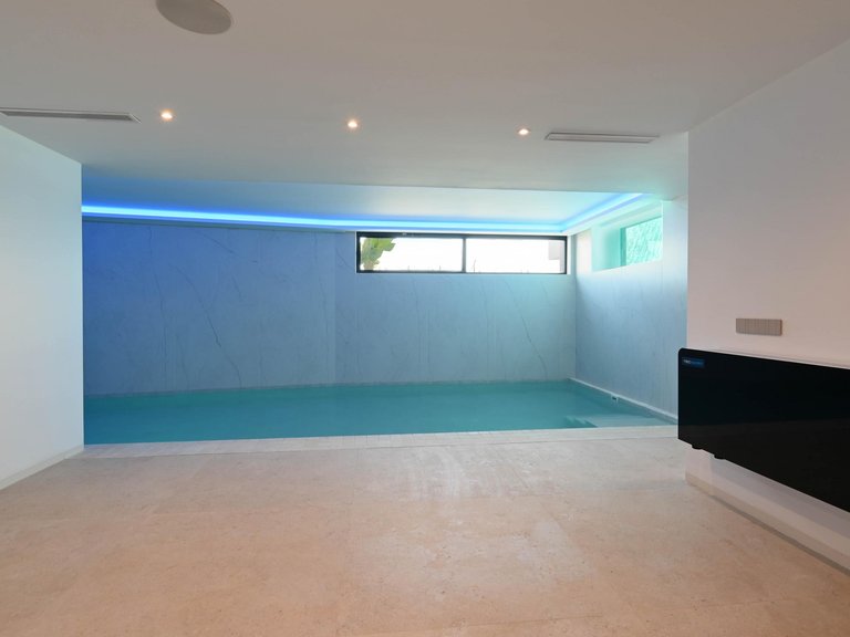 Villa for Sale in playa fustera, Benissa, Alicante 36