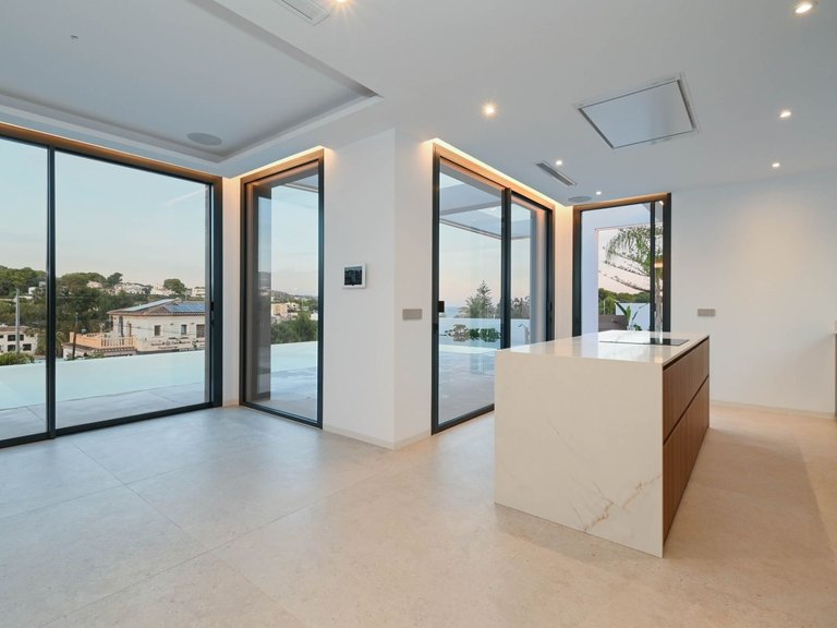 Villa for Sale in playa fustera, Benissa, Alicante 13
