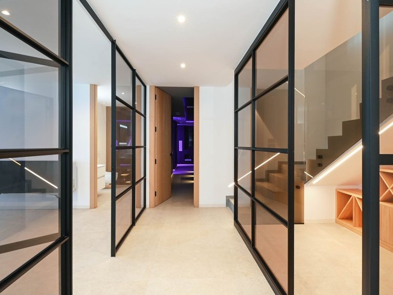 Villa for Sale in playa fustera, Benissa, Alicante 40