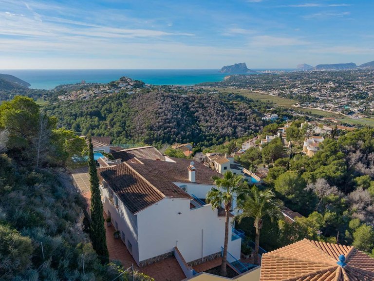 Villa for Sale in Verde pino, Moraira, Alicante 1