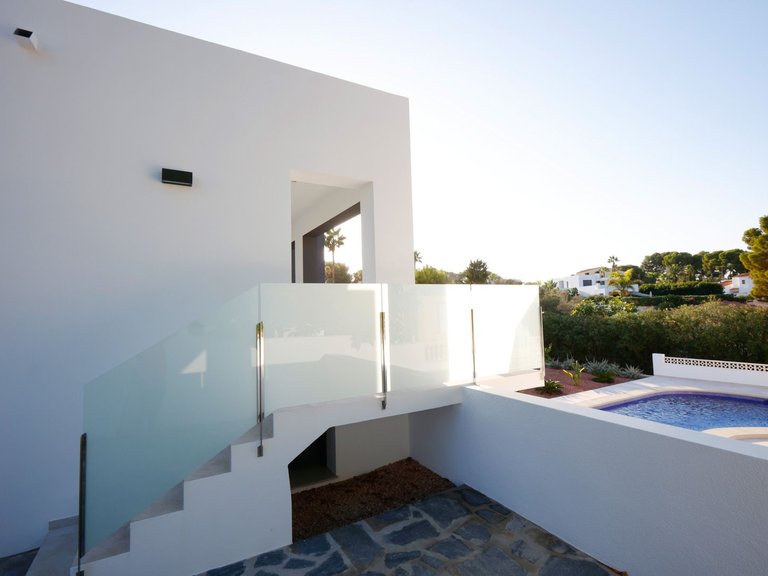 Villa for Sale in Playa De La Fossa, Calpe, Alicante 10