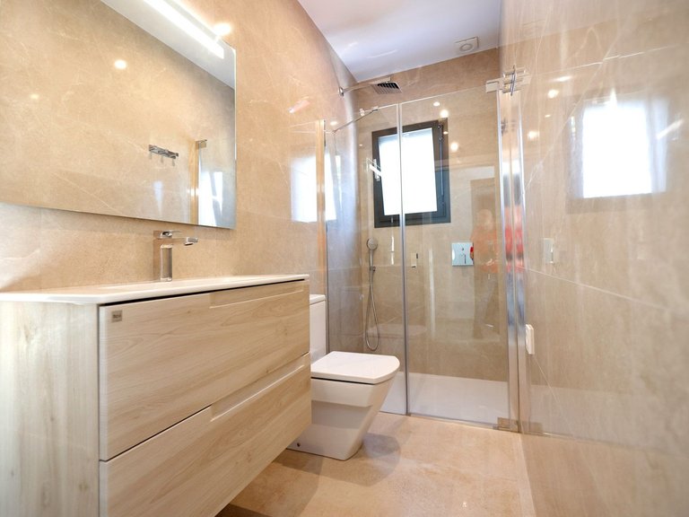 Villa for Sale in Playa De La Fossa, Calpe, Alicante 15