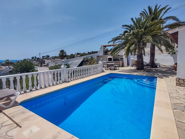 Villa for Sale in Cala Advocat - Baladrar, Benissa, Alicante 1