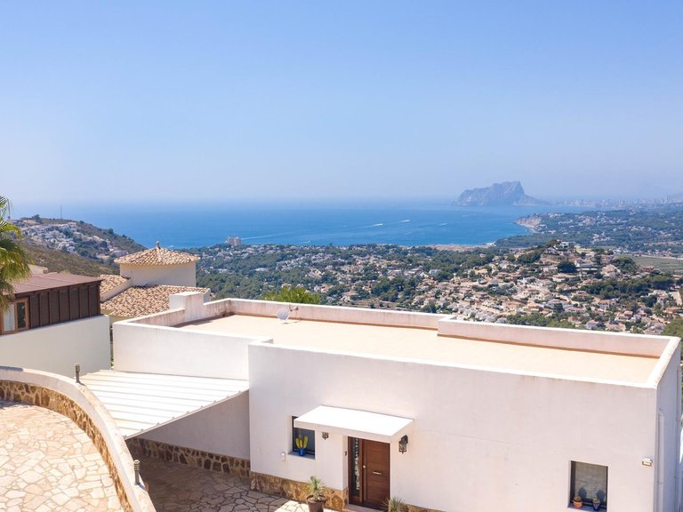 Villa for Sale in Benitachell, Alicante 1